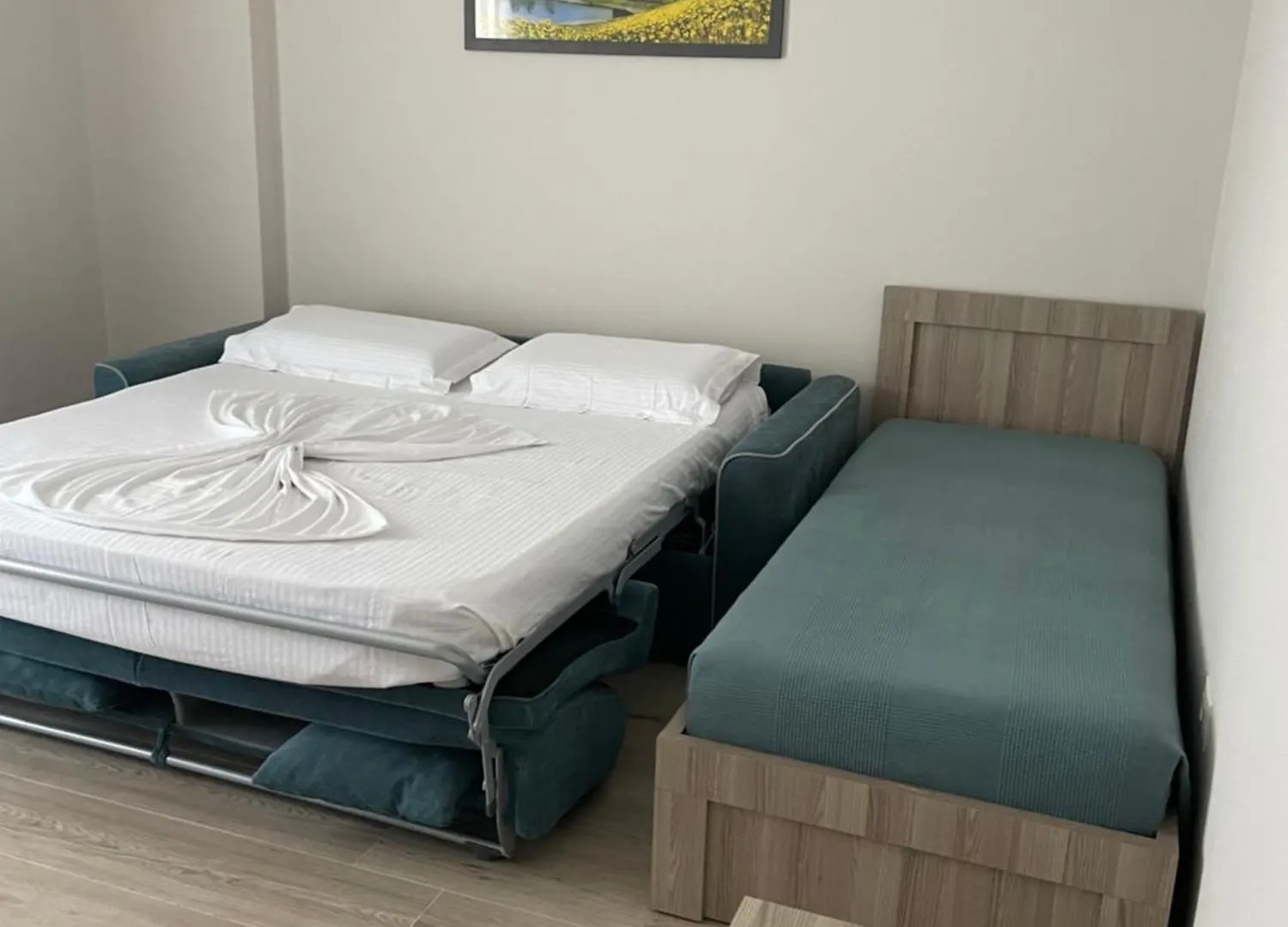 Curoj Luxury Apartments Radhimë 0*,  Albania