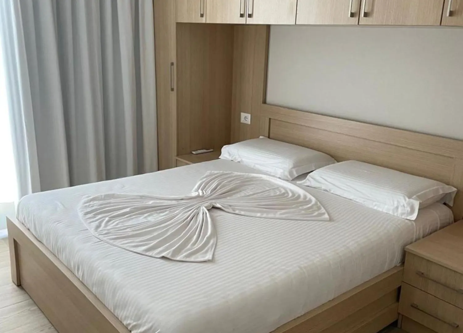 Curoj Luxury Apartments Radhimë 0*,  Albania