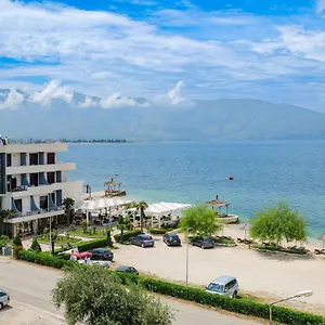 Hotel Grand Aita, Radhimë